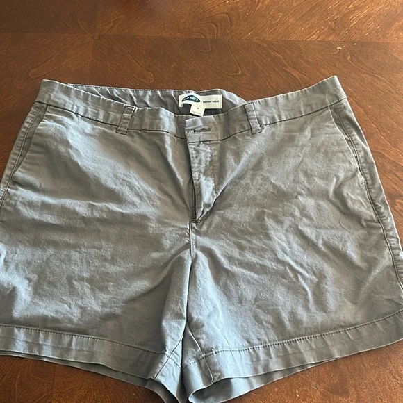 Old Navy shorts - Picture 1 of 3